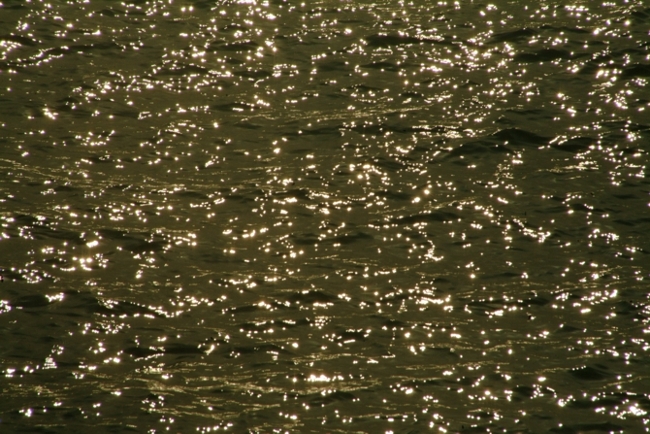 La luce gioca con l''acqua